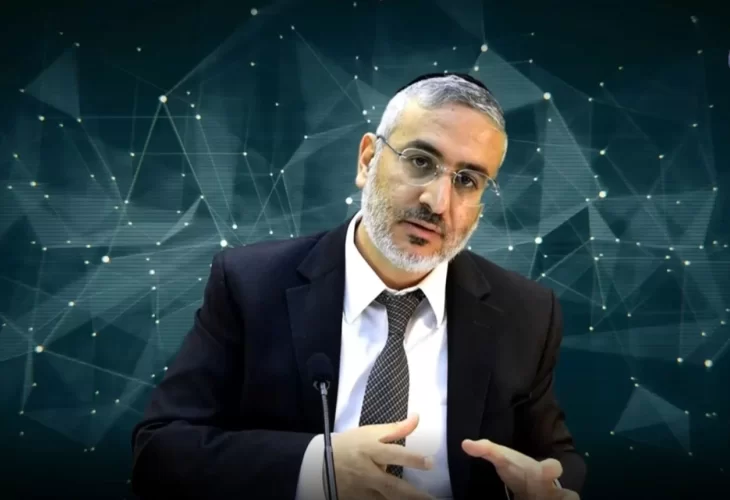 "צריך ללמוד לקבל ביקורת" הרב חגי צדוק בסדנת זוגיות מצליחה