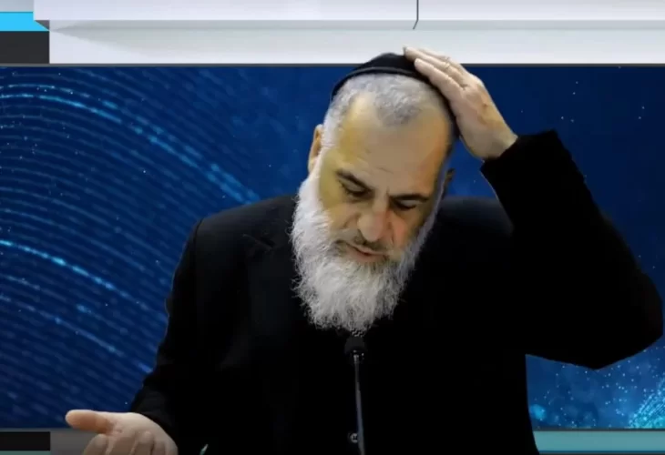 הרב אליהו רוסתמי פורץ בבכי בשידור