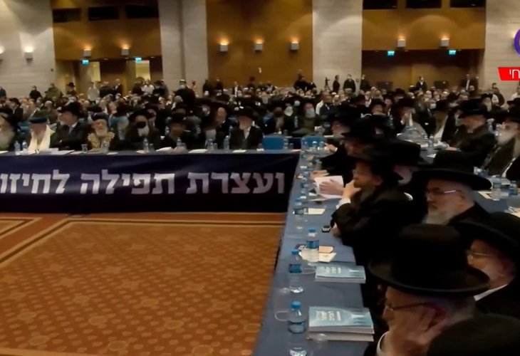 הרפורמים באים? הפגנת ענק בהשתתפות הרבנים הראשיים