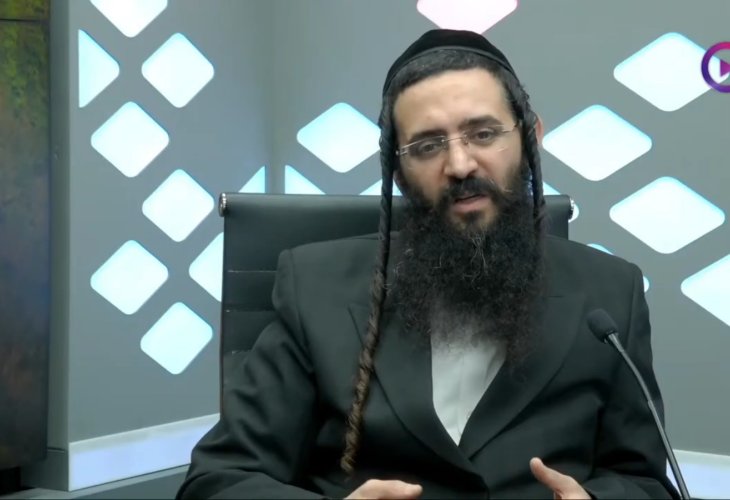 הבן של הרב שלום ארוש באולפן: "אבא ביקש ממני לבוא ולשתף אתכם"