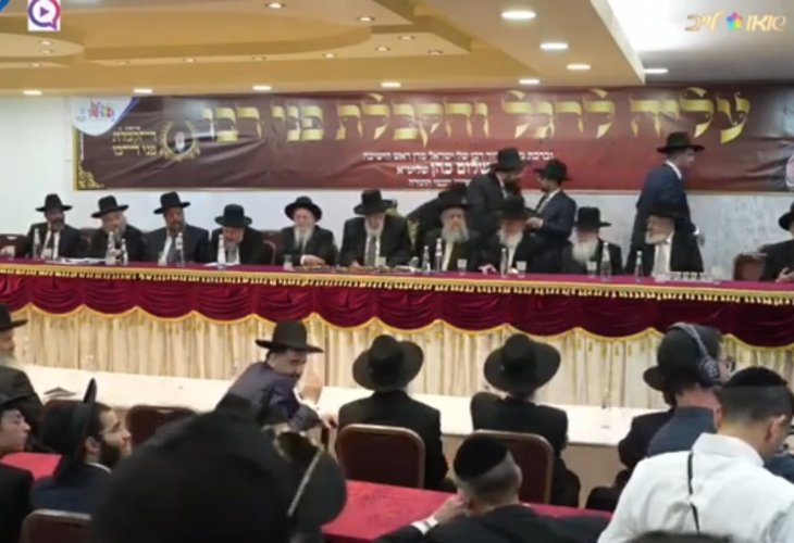 עלייה לרגל והקבלת פני רבו לגדול הדור מרן חכם שלום כהן שליט"א