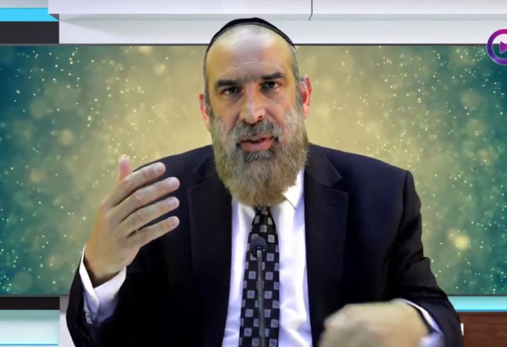 הרב עזרא שקלים עונה על שאלות הצופים לקראת שבת