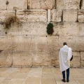 הוא התפלל שוב ושוב לזיווג, ואז נחשף הסוד המרגש