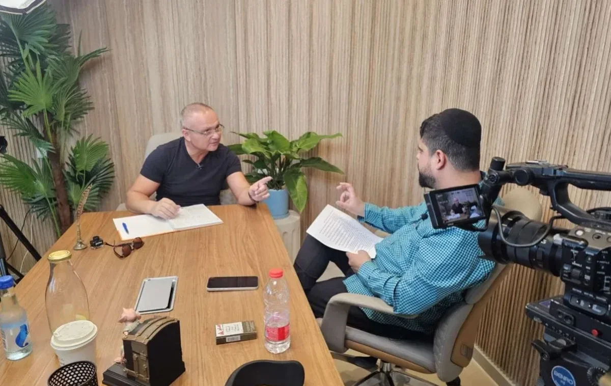 סמיון גרפמן עם ישי דריקס