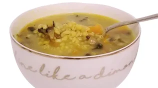 מרק פטריות עם גריסים