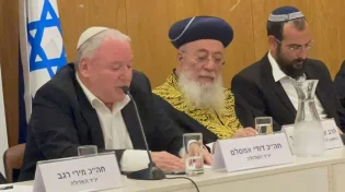 הראשל"צ הגר"ש עמאר במתקפה: "הולכים לעשות צחוק מהגיור"