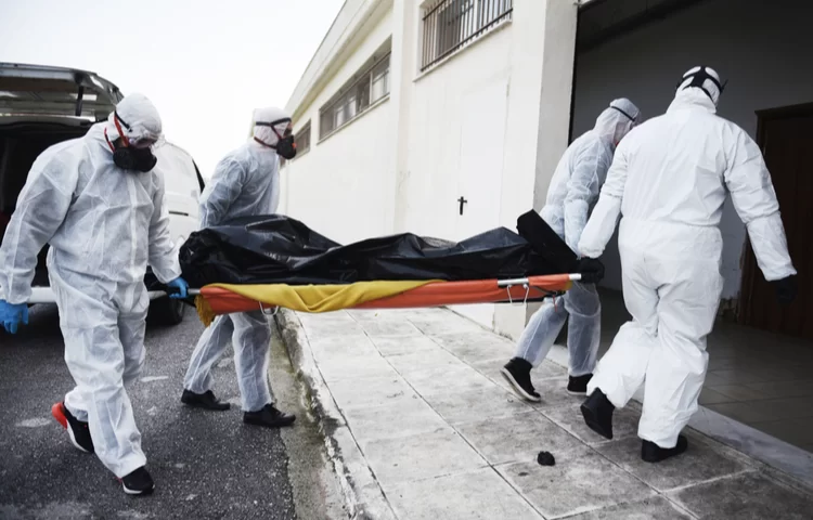 "מכילים את המתים" לראשונה נחצה רף ה-10,000 נפטרים מקורונה "מכילים את המתים" לראשונה נחצה רף ה-10,000 נפטרים מקורונה