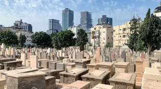 בניו מתים אחד אחרי השני: איך ייתכן שהקללה של יהושע מתגשמת?
