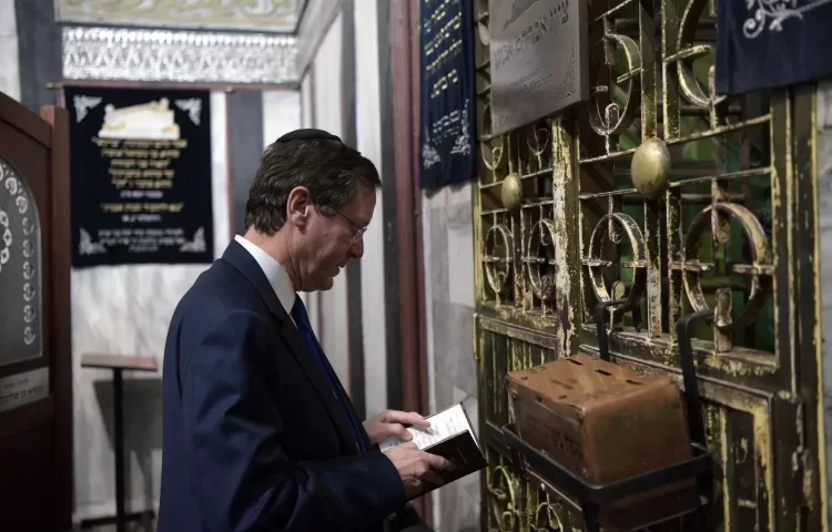 נשיא המדינה: "אני חרד לגורלה של הקהילה היהודית באוקראינה"