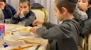 מאה היתומים מאודסה נמלטו ברגע האחרון