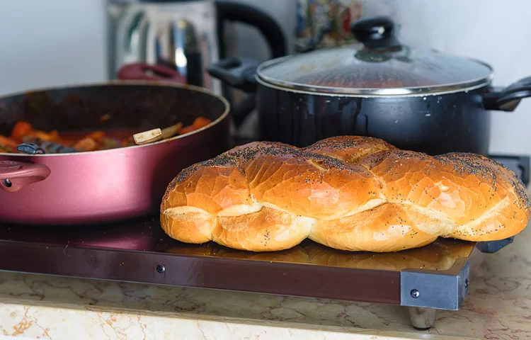 10 סיבות מגדולי ישראל למה כדאי לאכול דגים בשבת 10 סיבות מגדולי ישראל למה כדאי לאכול דגים בשבת