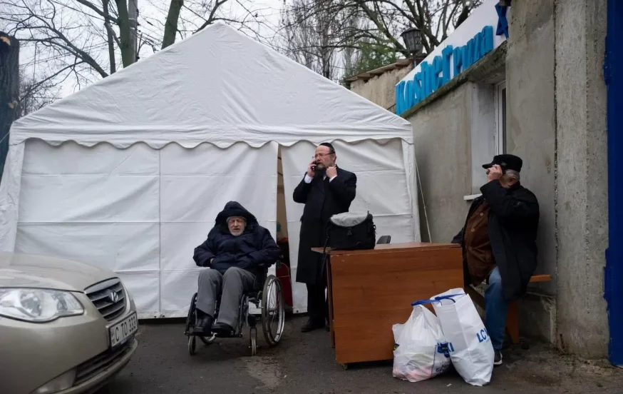 עשרות חילוצים וקליטת פליטים: שבת בקהילה היהודית במולדובה עשרות חילוצים וקליטת פליטים: שבת בקהילה היהודית במולדובה