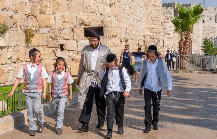 מתי חוגגים פורים בירושלים? למה חוגגים פורים בירושלים יום אחרי מתי חוגגים פורים בירושלים? למה חוגגים פורים בירושלים יום אחרי