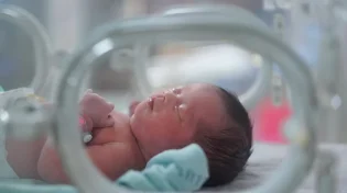 במשך 4 וחצי שנים לא הביאו ילדים ואז החליטו לשמור 3 שבתות