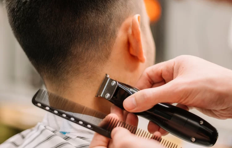 מותר להסתפר בספירת העומר בראש חודש או ביום שישי לכבוד שבת? מותר להסתפר בספירת העומר בראש חודש או ביום שישי לכבוד שבת?