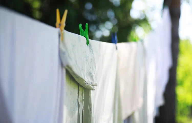 האם מותר להפעיל מכונת כביסה לפני שבת? האם מותר להפעיל מכונת כביסה לפני שבת?