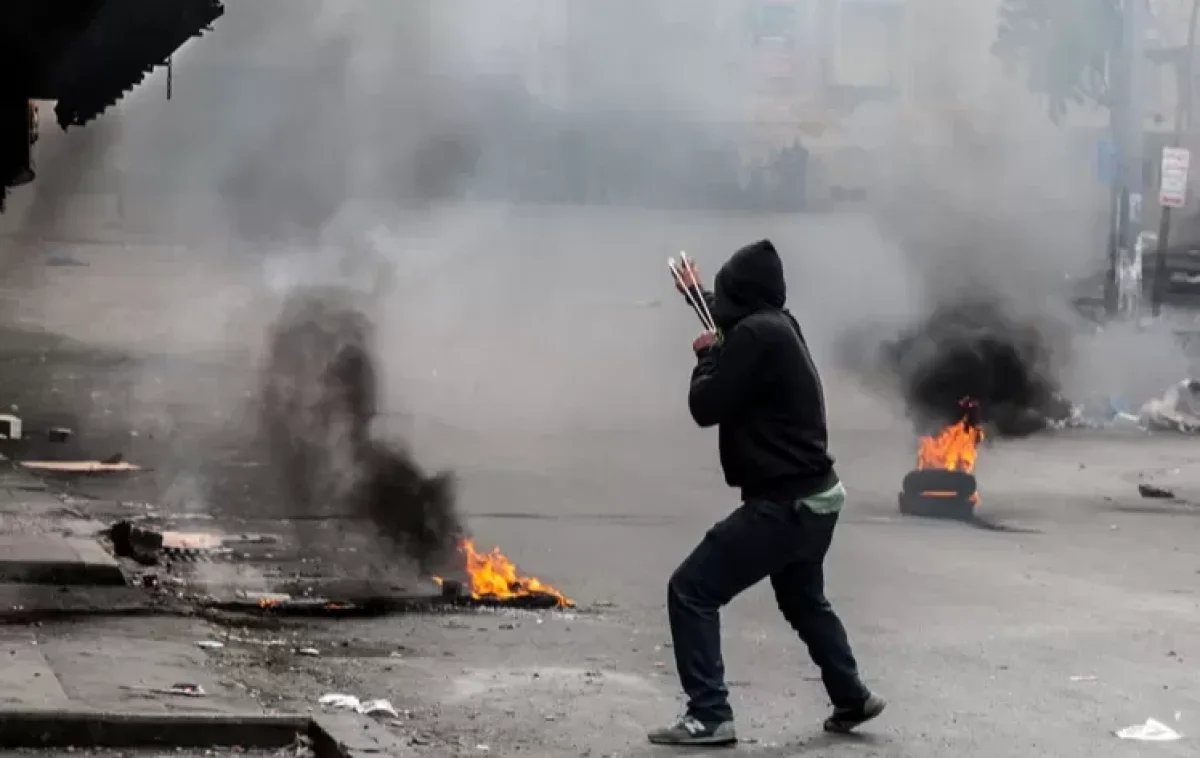 החשש מהסלמה: בבתי הכנסת מוציאים הנחיות לזיהוי מחבל 'מתחפש' החשש מהסלמה: בבתי הכנסת מוציאים הנחיות לזיהוי מחבל 'מתחפש'