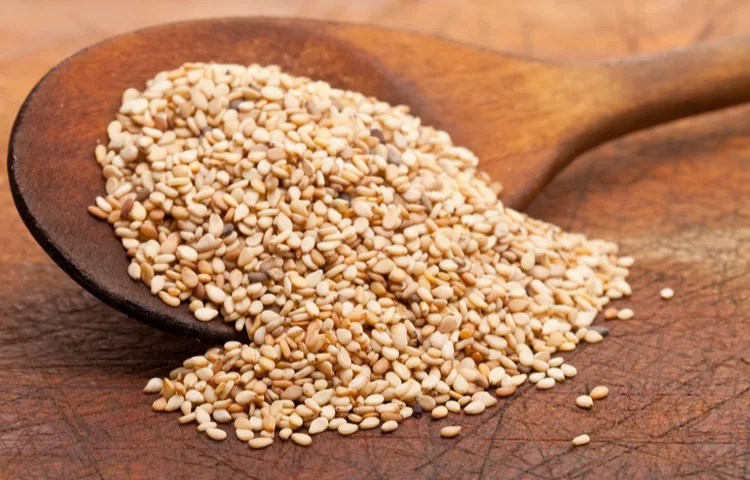 האם שומשום כשר לפסח? האם שומשום כשר לפסח?