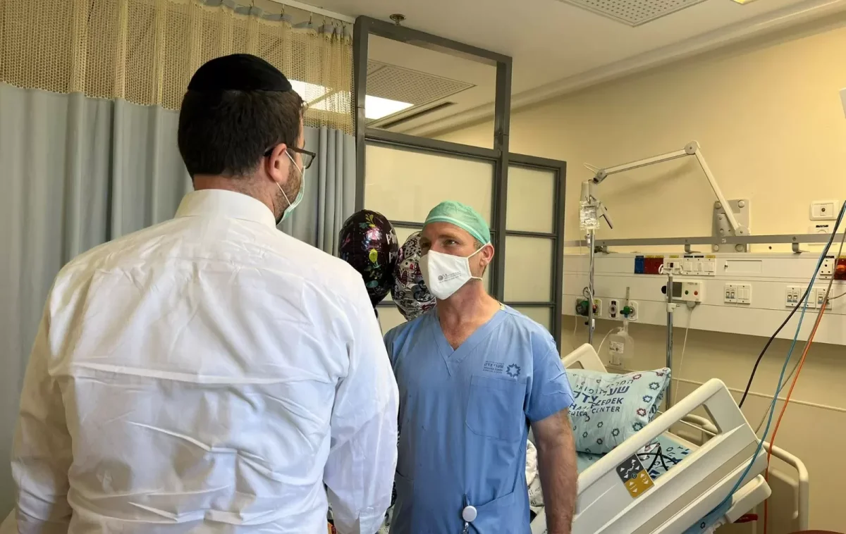 שוחרר מבית החולים: החרדי שנפצע קשה מפיגוע הדקירה שוחרר מבית החולים: החרדי שנפצע קשה מפיגוע הדקירה