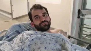 אחד הנפגעים מהפיגוע משחזר את האירוע