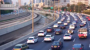 שאלת השאלות: איך החרדים מתפרנסים?