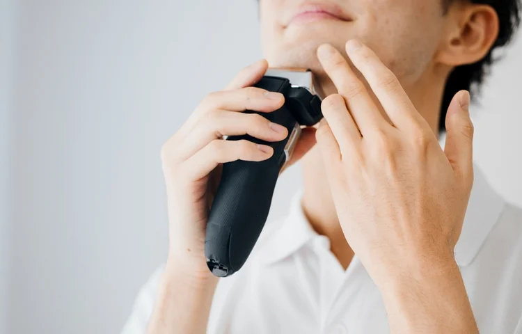 למה לדתיים אסור להתגלח? למה לדתיים אסור להתגלח?