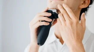 למה לדתיים אסור להתגלח?