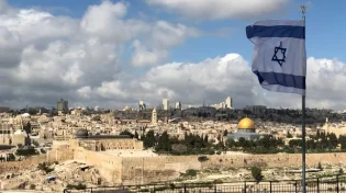 האם ביום העצמאות מניחים תפילין?