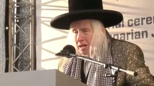 "70 שנה אני מנסה לקיים את ההבטחה הזו": האדמו"ר פורץ בבכי
