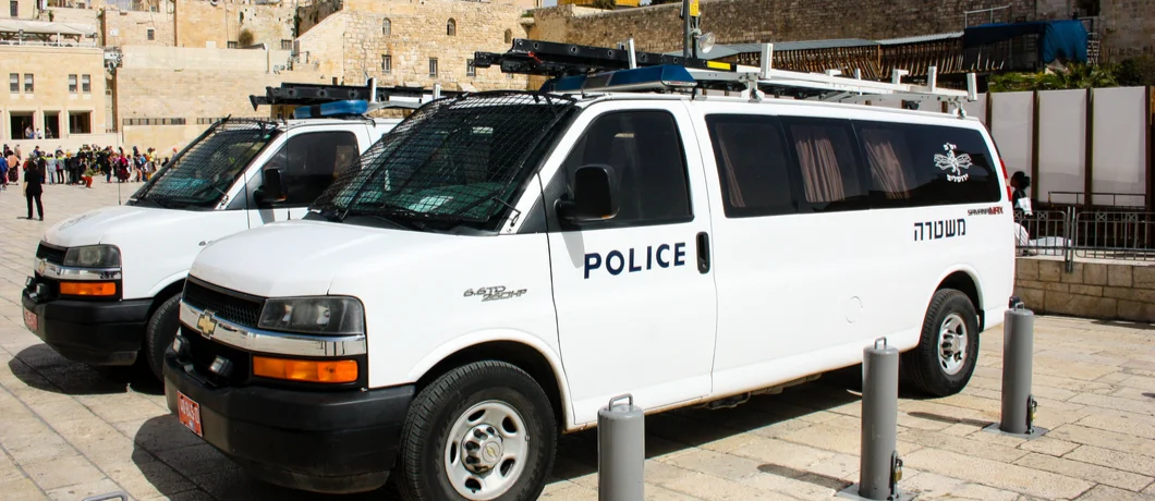 חיללו ספר תורה: נשות הפרובוקציה הגיעו הבוקר לרחבת הכותל 