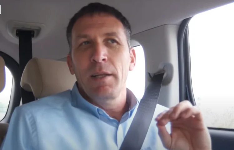 תחילת מפלתה של ממשלת הזדון? שר הדתות התפטר מתפקידו כשר תחילת מפלתה של ממשלת הזדון? שר הדתות התפטר מתפקידו כשר