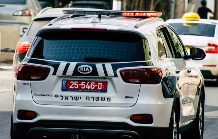 בושה: ערבים תקפו יהודים בלוד והמשטרה עצרה את המדריך היהודי בושה: ערבים תקפו יהודים בלוד והמשטרה עצרה את המדריך היהודי