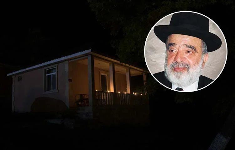 רבי ציון אבא שאול זצ"ל בהסבר מדהים: "זה מה שמשמח את האישה" רבי ציון אבא שאול זצ"ל בהסבר מדהים: "זה מה שמשמח את האישה"