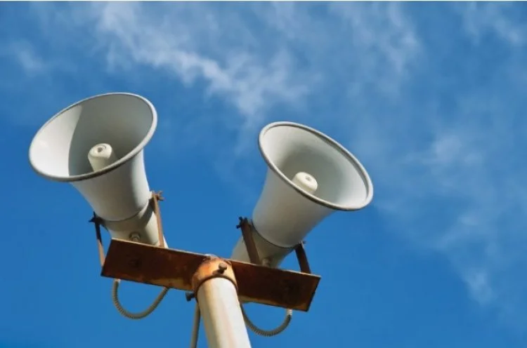 מדינה יהודית? אישה נחקרה בטענה שהפעילה צופר לקראת שבת