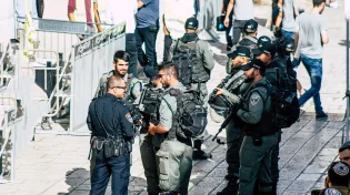 שוב: נשות הפרובוקציה חיללו את קדושת הכותל המערבי