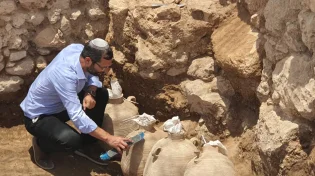 תגלית נדירה בשילה הקדומה: קנקני ענק בני 2,000 שנה נמצאו
