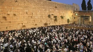 אדון הסליחות: לראשונה 14 מעמדי סליחות יתקיימו בכותל המערבי