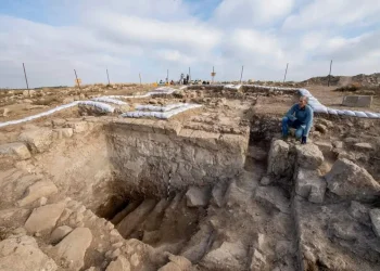 חשיפה בבנימין - המוצב הירדני הסתיר יישוב יהודי בן 4,000 שנה