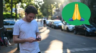 האם מותר להשתמש באימוג'י הזה?