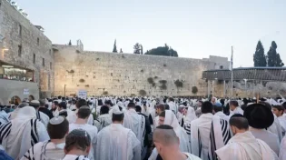 בטיחות המתפללים: כך נערכים בכותל לקראת אירועי הסליחות והחגים