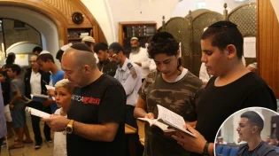 ניפץ את תקרת הרשת: צעיר תיעד עצמו מפייט בסליחות וריגש