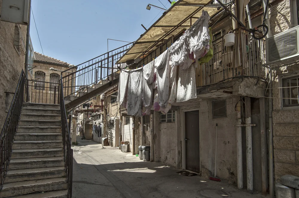 לאחר שניסתה לחטוף ילדים במאה שערים: נעצרה האישה התימהונית 