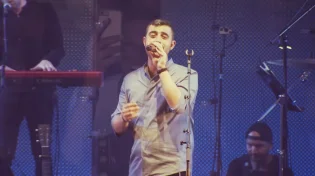 קידוש ה': הזמר ישי ריבו הודה לה' בטקס פרסי אקו"ם 