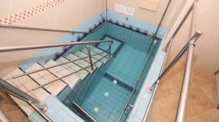 טבילה במקווה לכבוד שבת: "מועילה מאוד לטהרת הנפש"