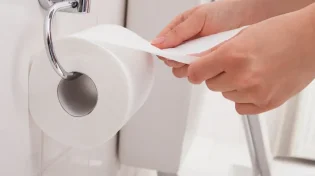 האם מותר לחתוך נייר טואלט בשבת?