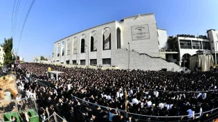 מרגש: רבנים ואלפי חסידים בחתונת נכדתו של האדמו"ר מגור 