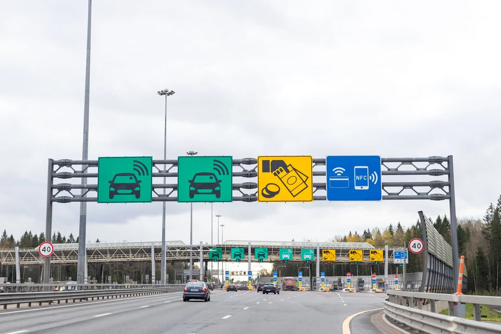 אגרות גודש: בקרוב תשלמו אגרה בכניסה לגוש דן אגרות גודש: בקרוב תשלמו אגרה בכניסה לגוש דן