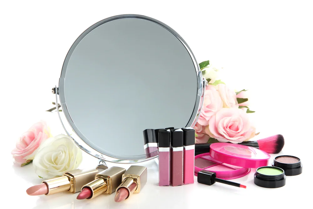 האם מותר להתאפר בכיפור? האם מותר להוריד איפור בכיפור האם מותר להתאפר בכיפור? האם מותר להוריד איפור בכיפור