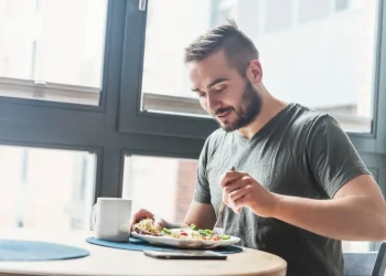 מה טוב לאכול לפני צום יום כיפור? מה כדאי לאכול לפני כיפור?