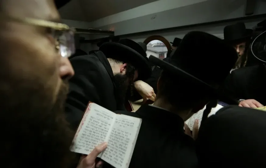 האם מותר לעשות אזכרה בחול המועד סוכות? לקיים אזכרה בסוכות